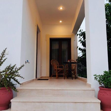 Green View Apartment Agios Petros  Екстер'єр фото